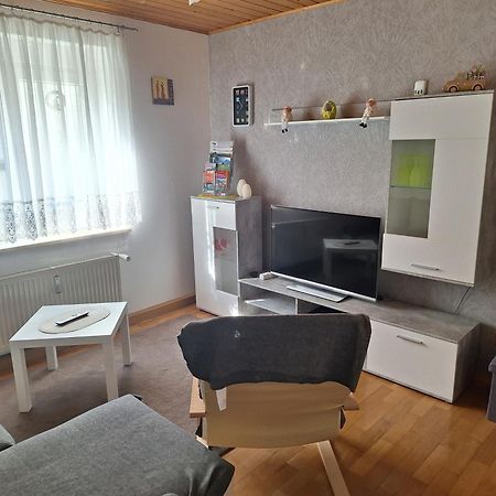 Ferienwohnung Ines Айзенах Стая снимка
