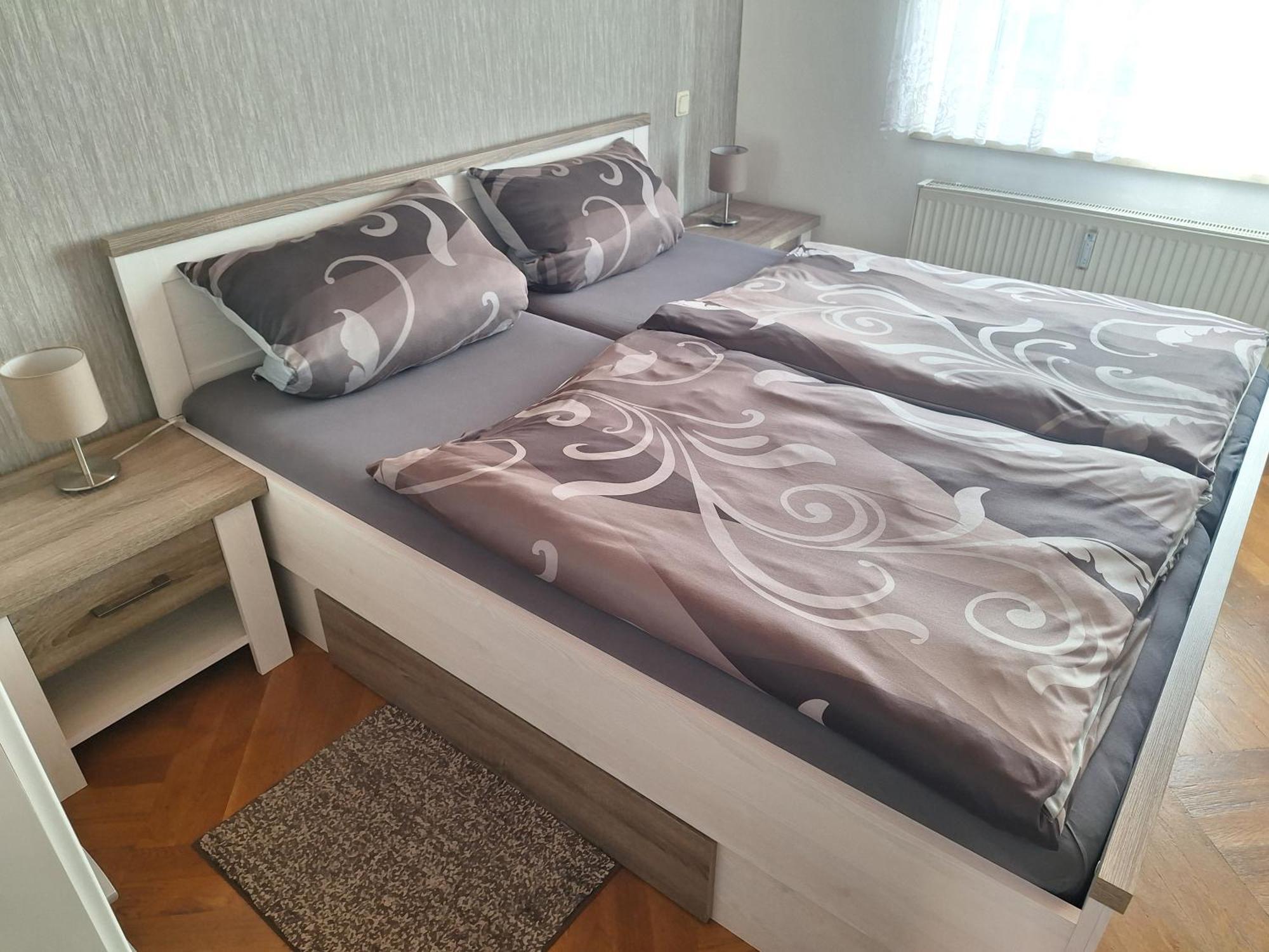 Ferienwohnung Ines Айзенах Стая снимка